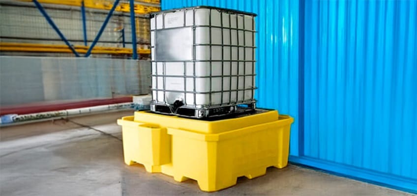 contenedor IBC con tarima